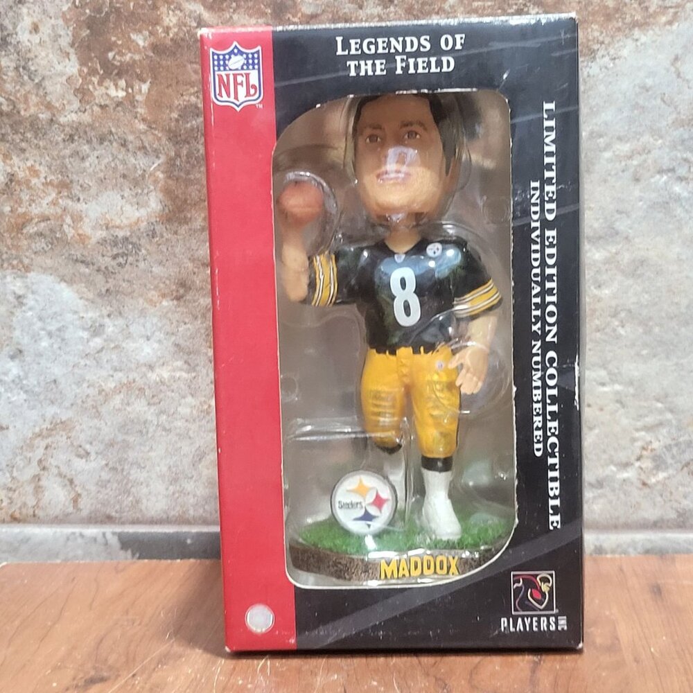Tommy Maddox Pittsburgh Steelers Legends of the Field NFL Bobblehead